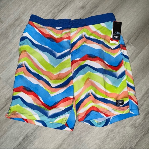 NWT Speedo Men's Hydro Square Leg 20 inch Boardshort in Bitter